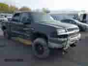 2003 Chevrolet Silverado 2500HD LS с VIN 1GCHK23113F147037, выставлен на аукционе IAAI как лот 43511940 с пробегом 256 013 миль миль и . История ставок и продаж доступна на DreamBid. Изображение 1.
