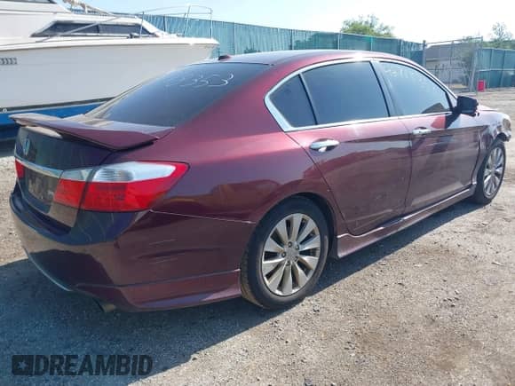 2013 Honda Accord EX-L z VIN 1HGCR2F81DA029598, wystawiony jako IAAI lot #42718353 z przebiegiem 220 720 mil mil oraz . Historia ofert i sprzedaży dostępna na DreamBid. Obrazek 4.
