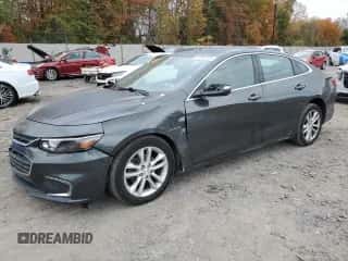 2016 Chevrolet Malibu LT z VIN 1G1ZE5ST3GF280350, wystawiony jako Copart lot #87062125 z przebiegiem 124 302 mil mil oraz Szkoda całkowita • Salvage title. Historia ofert i sprzedaży dostępna na DreamBid. Obrazek 1.