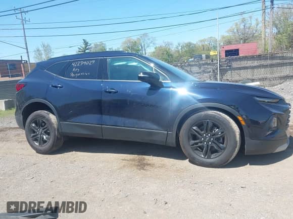 2021 Chevrolet Blazer LT с VIN 3GNKBHRS6MS503317, выставлен на аукционе IAAI как лот 42234029 с пробегом 31 655 миль миль и . История ставок и продаж доступна на DreamBid. Изображение 13.