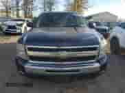 2010 Chevrolet Silverado 1500 LT z VIN 3GCRKSE37AG201388, wystawiony jako Copart lot #90482615 z przebiegiem 184 925 mil mil oraz Szkoda całkowita • Salvage title. Historia ofert i sprzedaży dostępna na DreamBid. Obrazek 5.