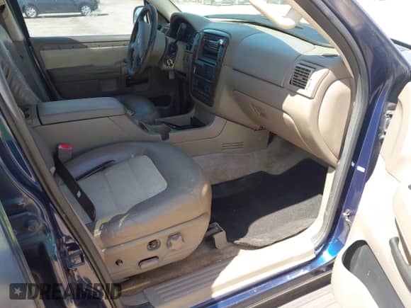 2004 Ford Explorer Eddie Bauer with VIN 1FMZU64K14UC17643, listed as a IAAI auction lot 42167001 with 227,563 mi miles and . Bid and sale history available at DreamBid. Image 5.