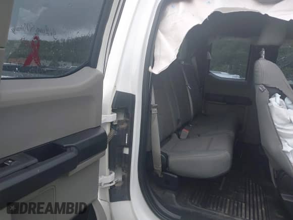 2018 Ford F-250 XL with VIN 1FT7X2B67JEB69881, listed as a IAAI auction lot 42983011 with 64,933 mi miles and . Bid and sale history available at DreamBid. Image 8.