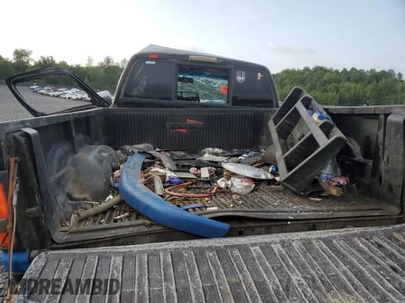 1996 Dodge 1500 с VIN 1B7HF16Y9TS504883, выставлен на аукционе Copart как лот 65169925 с пробегом 216 926 миль миль и Списание • Salvage title. История ставок и продаж доступна на DreamBid. Изображение 10.