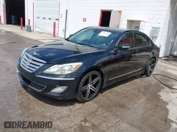 2012 Hyundai Genesis 4.6L z VIN KMHGC4DF0CU189334, wystawiony jako IAAI lot #41985223 z przebiegiem 242 159 mil mil oraz . Historia ofert i sprzedaży dostępna na DreamBid. Obrazek 2.