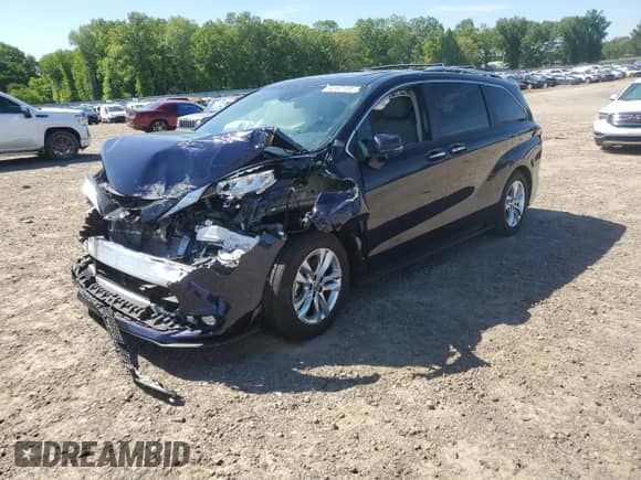 2023 Toyota Sienna Limited с VIN 5TDZSKFC1PS106060, выставлен на аукционе Copart как лот 54187105 с пробегом 17 341 миль миль и Списание • Salvage title. История ставок и продаж доступна на DreamBid. Изображение 1.