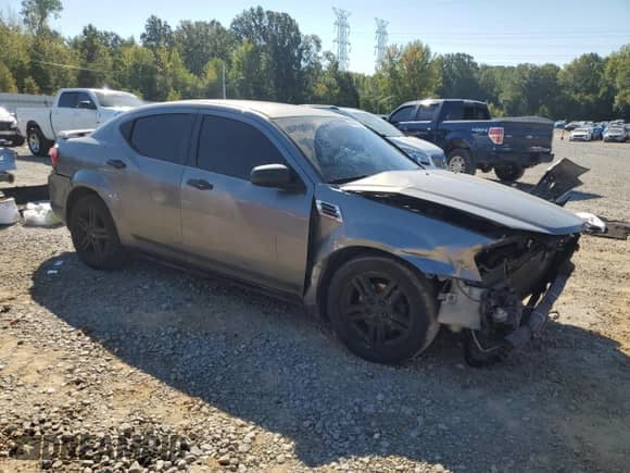 2012 Dodge Avenger SXT with VIN 1C3CDZCBXCN269279, listed as a Copart auction lot 84940025 with 204,409 mi miles and Clean title. Bid and sale history available at DreamBid. Image 4.