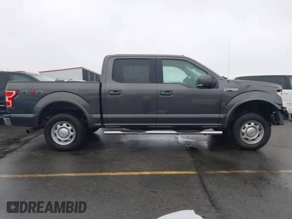 2018 Ford F-150 XL z VIN 1FTEW1E58JFA64123, wystawiony jako IAAI lot #43302719 z przebiegiem 131 849 mil mil oraz . Historia ofert i sprzedaży dostępna na DreamBid. Obrazek 14.