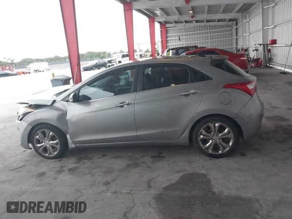 2013 Hyundai Elantra with VIN KMHD35LE4DU113733, listed as a IAAI auction lot 42601625 with 122,222 mi miles and . Bid and sale history available at DreamBid. Image 14.