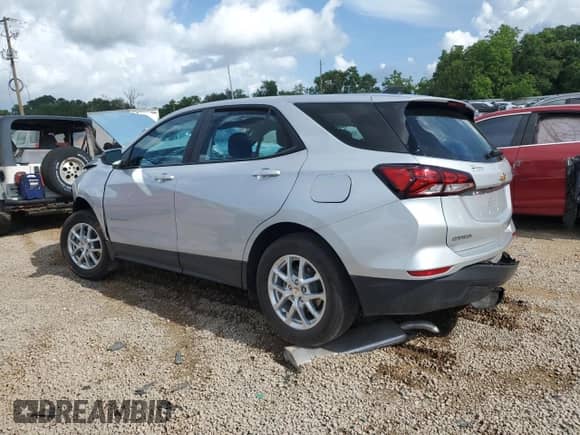 2022 Chevrolet Equinox LS с VIN 2GNAXHEV3N6101459, выставлен на аукционе Copart как лот 61059175 с пробегом 35 877 миль миль и На запчасти • Non repairable. История ставок и продаж доступна на DreamBid. Изображение 2.
