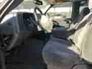 2006 Chevrolet Silverado 1500HD LT2 с VIN 1GCGC13U96F206255, выставлен на аукционе Copart как лот 84751494 с пробегом 383 438 миль миль и Списание • Salvage title. История ставок и продаж доступна на DreamBid. Изображение 7.