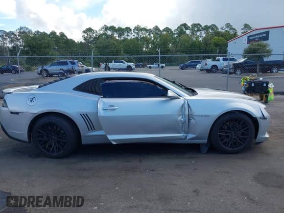 2015 Chevrolet Camaro SS с VIN 2G1FJ1EWXF9235488, выставлен на аукционе IAAI как лот 43271336 с пробегом 158 944 миль миль и . История ставок и продаж доступна на DreamBid. Изображение 13.