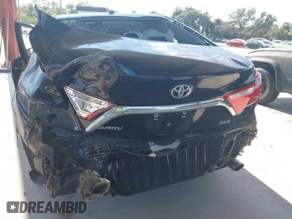 2016 Toyota Camry XLE с VIN 4T1BF1FK4GU555621, выставлен на аукционе IAAI как лот 43535919 с пробегом Не указан миль и . История ставок и продаж доступна на DreamBid. Изображение 19.