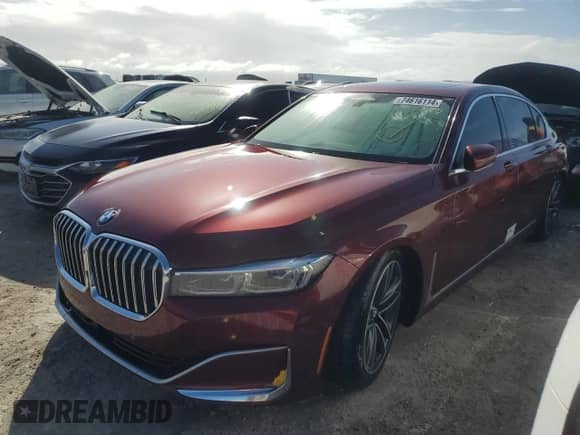 2021 BMW 7 Series 750i xDrive z VIN WBA7U2C03MCF89429, wystawiony jako Copart lot #74616114 z przebiegiem Nie podano mil oraz Nie do naprawy • Non repairable. Historia ofert i sprzedaży dostępna na DreamBid. Obrazek 1.