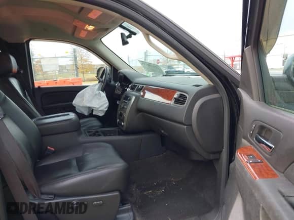 2012 GMC Sierra 1500 SLT with VIN 1GTR2WE71CZ337710, listed as a IAAI auction lot 40658228 with 105,781 mi miles and . Bid and sale history available at DreamBid. Image 5.