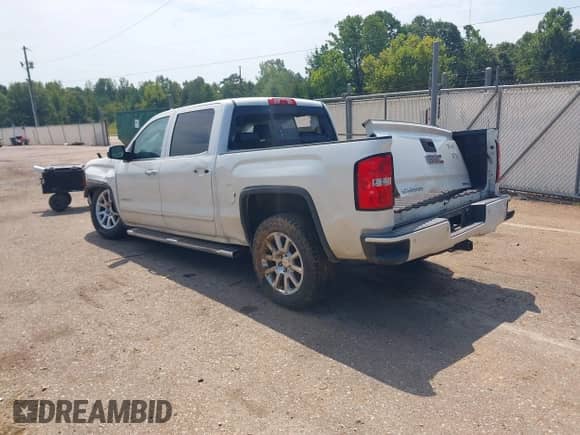 2015 GMC Sierra 1500 Denali с VIN 3GTU2WEC5FG295862, выставлен на аукционе IAAI как лот 42980310 с пробегом 173 368 миль миль и . История ставок и продаж доступна на DreamBid. Изображение 3.