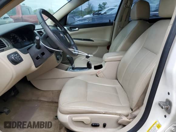 2007 Chevrolet Impala SS z VIN 2G1WD58C279399223, wystawiony jako Copart lot #55068265 z przebiegiem 171 678 mil mil oraz Nie do naprawy • Non repairable. Historia ofert i sprzedaży dostępna na DreamBid. Obrazek 7.