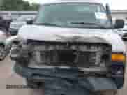 2009 Ford Econoline Cargo Commercial z VIN 1FTNE14W29DA56023, wystawiony jako IAAI lot #42362663 z przebiegiem 211 326 mil mil oraz . Historia ofert i sprzedaży dostępna na DreamBid. Obrazek 6.