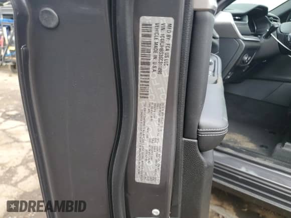 2025 Jeep Grand Cherokee Limited with VIN 1C4RJHBG3SC311890, listed as a Copart auction lot 61898285 with 1,935 mi miles and Salvage title. Bid and sale history available at DreamBid. Image 13.