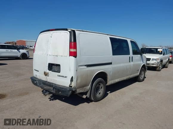 2003 Chevrolet Express Cargo with VIN 1GCGG25V931106262, listed as a IAAI auction lot 41697903 with Not provided miles and . Bid and sale history available at DreamBid. Image 4.