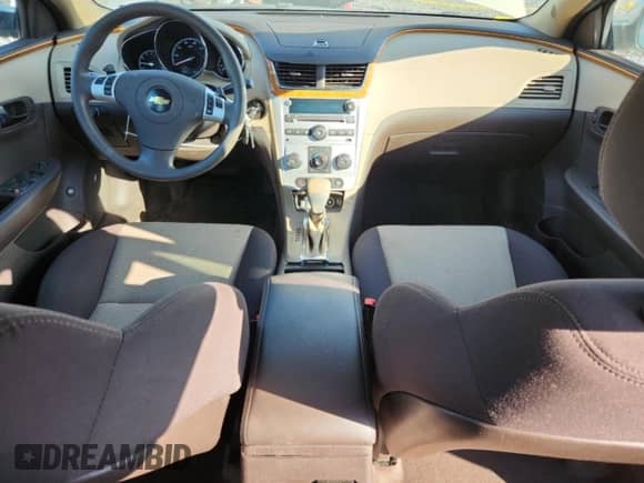 2010 Chevrolet Malibu 1LT с VIN 1G1ZC5EB7AF299452, выставлен на аукционе Copart как лот 80518235 с пробегом 78 788 миль миль и Списание • Salvage title. История ставок и продаж доступна на DreamBid. Изображение 8.