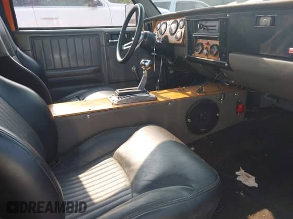1985 Chevrolet S-10 with VIN 1GCCS14B9F2186322, listed as a IAAI auction lot 42398072 with 526 mi miles and . Bid and sale history available at DreamBid. Image 8.