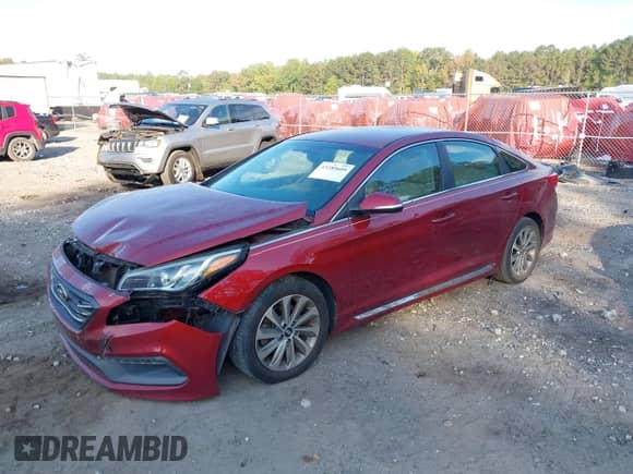 2015 Hyundai Sonata Limited с VIN 5NPE34AF4FH111802, выставлен на аукционе IAAI как лот 43289609 с пробегом 123 865 миль миль и . История ставок и продаж доступна на DreamBid. Изображение 17.