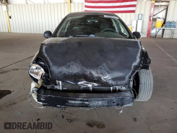 2004 Dodge Neon SXT z VIN 1B3ES56C54D560353, wystawiony jako Copart lot #49694415 z przebiegiem 144 730 mil mil oraz Szkoda całkowita • Salvage title. Historia ofert i sprzedaży dostępna na DreamBid. Obrazek 5.