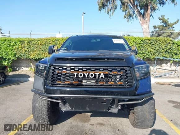 2015 Toyota Tundra SR z VIN 5TFUW5F14FX444236, wystawiony jako IAAI lot #43312117 z przebiegiem 225 064 mil mil oraz . Historia ofert i sprzedaży dostępna na DreamBid. Obrazek 12.