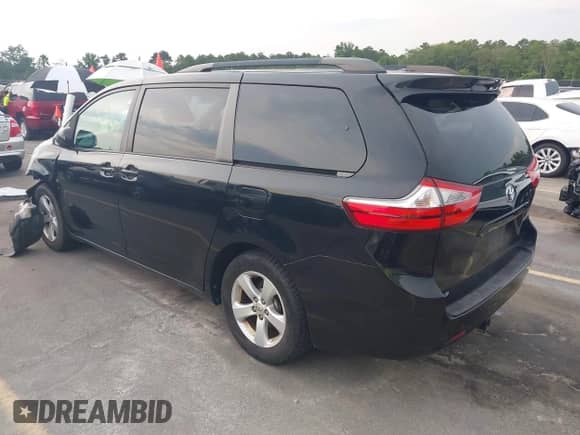 2017 Toyota Sienna LE Auto Access Seat с VIN 5TDKZ3DC4HS879967, выставлен на аукционе IAAI как лот 42680163 с пробегом 136 047 миль миль и . История ставок и продаж доступна на DreamBid. Изображение 3.