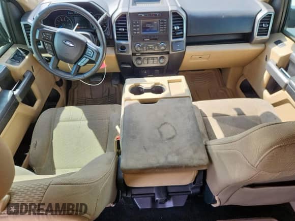 2017 Ford F-150 XL z VIN 1FTEW1CP2HKC97209, wystawiony jako Copart lot #83773945 z przebiegiem 114 614 mil mil oraz Szkoda całkowita • Salvage title. Historia ofert i sprzedaży dostępna na DreamBid. Obrazek 8.