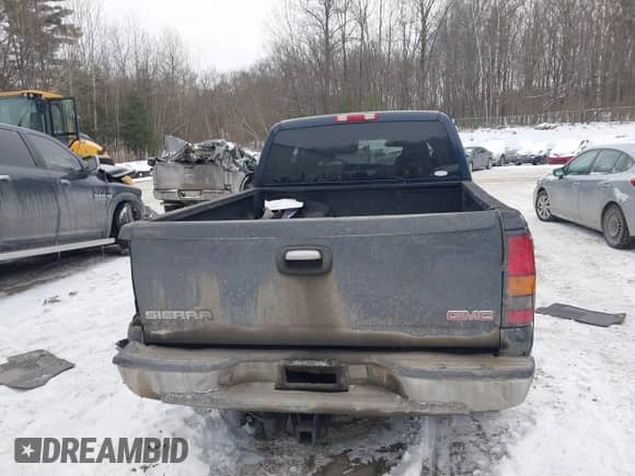 2006 GMC Sierra 1500 SLE1 with VIN 1GTEK19B16Z182905, listed as a IAAI auction lot 41427216 with 310,766 mi miles and . Bid and sale history available at DreamBid. Image 16.
