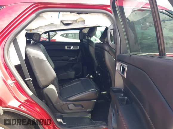 2020 Ford Explorer Limited z VIN 1FMSK7FH3LGC30860, wystawiony jako IAAI lot #43018332 z przebiegiem 31 800 mil mil oraz . Historia ofert i sprzedaży dostępna na DreamBid. Obrazek 8.