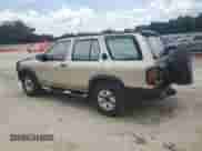 1997 Nissan Pathfinder XE z VIN JN8AR05Y2VW165064, wystawiony jako Copart lot #64603675 z przebiegiem 111 048 mil mil oraz Szkoda całkowita • Salvage title. Historia ofert i sprzedaży dostępna na DreamBid. Obrazek 2.