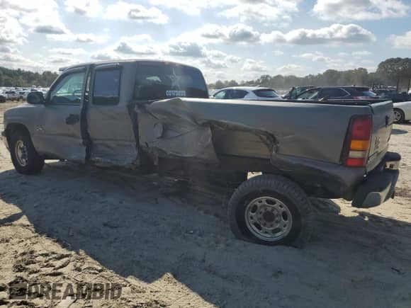 2000 Chevrolet Silverado 2500 LS with VIN 1GCGC29U6YE277564, listed as a Copart auction lot 74107824 with 310,686 mi miles and Salvage title. Bid and sale history available at DreamBid. Image 2.