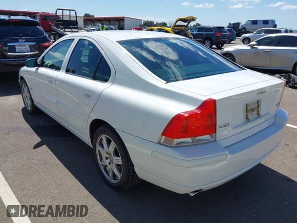2006 Volvo S60 2.5L Turbo с VIN YV1RS592862544658, выставлен на аукционе IAAI как лот 43173767 с пробегом 158 649 миль миль и . История ставок и продаж доступна на DreamBid. Изображение 3.
