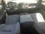 2018 Ram 1500 Tradesman z VIN 1C6RR6KM8JS290873, wystawiony jako Copart lot #63148965 z przebiegiem 97 900 mil mil oraz Szkoda całkowita • Salvage title. Historia ofert i sprzedaży dostępna na DreamBid. Obrazek 8.