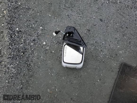 2009 Honda Pilot Touring with VIN 5FNYF38839B027611, listed as a Copart auction lot 67812505 with 148,357 mi miles and Salvage title. Bid and sale history available at DreamBid. Image 13.