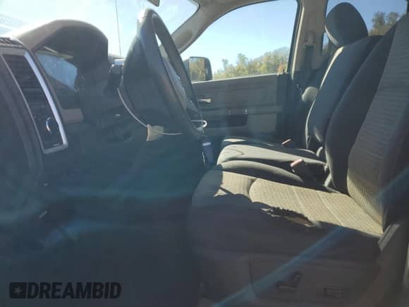 2011 Ram 1500 SLT z VIN 1D7RV1GT4BS516146, wystawiony jako Copart lot #86771675 z przebiegiem 154 458 mil mil oraz Szkoda całkowita • Salvage title. Historia ofert i sprzedaży dostępna na DreamBid. Obrazek 7.