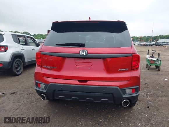 2022 Honda Passport EX-L with VIN 5FNYF8H52NB021361, listed as a IAAI auction lot 42757796 with Not provided miles and . Bid and sale history available at DreamBid. Image 17.