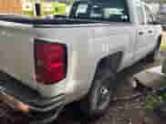 2015 Chevrolet Silverado 2500HD Work Truck z VIN 1GC2KUEG8FZ522024, wystawiony jako Copart lot #68167265 z przebiegiem 287 349 mil mil oraz Czysty tytuł • Clean title. Historia ofert i sprzedaży dostępna na DreamBid. Obrazek 4.