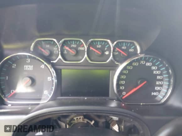 2015 Chevrolet Silverado 1500 LT z VIN 1GCVKREH7FZ251184, wystawiony jako IAAI lot #42564447 z przebiegiem Nie podano mil oraz . Historia ofert i sprzedaży dostępna na DreamBid. Obrazek 7.