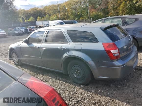 2007 Dodge Magnum with VIN 2D4FV47V17H749760, listed as a Copart auction lot 87010285 with Not provided miles and Salvage title. Bid and sale history available at DreamBid. Image 2.