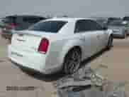 2019 Chrysler 300 S с VIN 2C3CCABT1KH564759, выставлен на аукционе IAAI как лот 41806872 с пробегом 91 668 миль миль и . История ставок и продаж доступна на DreamBid. Изображение 4.