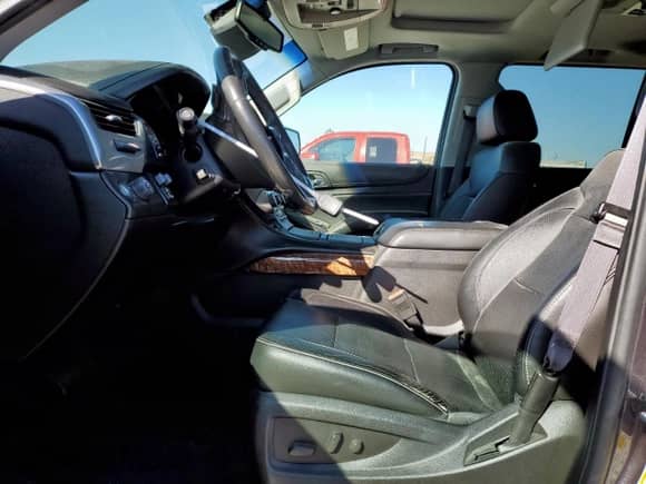 2016 Chevrolet Suburban LTZ с VIN 1GNSCJKC5GR170929, выставлен на аукционе Copart как лот 49634725 с пробегом Не указан миль и Списание • Salvage title. История ставок и продаж доступна на DreamBid. Изображение 7.