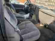 2004 GMC Sierra 1500 SLE с VIN 1GTEC19T14E111603, выставлен на аукционе Copart как лот 73064934 с пробегом 95 800 миль миль и Списание • Salvage title. История ставок и продаж доступна на DreamBid. Изображение 5.