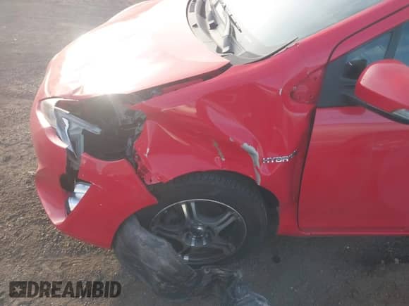 2015 Toyota Prius One with VIN JTDKDTB38F1112165, listed as a IAAI auction lot 43523513 with 146,825 mi miles and . Bid and sale history available at DreamBid. Image 17.