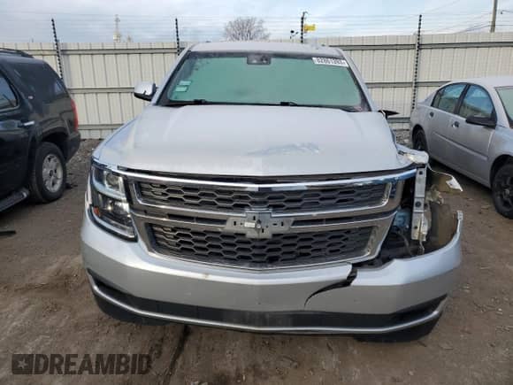 2018 Chevrolet Suburban LT z VIN 1GNSCHKCXJR332103, wystawiony jako Copart lot #82861393 z przebiegiem 143 607 mil mil oraz . Historia ofert i sprzedaży dostępna na DreamBid. Obrazek 5.