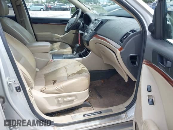 2010 Hyundai Veracruz Limited z VIN KM8NU4CC0AU116232, wystawiony jako IAAI lot #42698369 z przebiegiem 207 134 mil mil oraz . Historia ofert i sprzedaży dostępna na DreamBid. Obrazek 5.