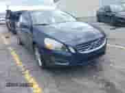 2012 Volvo S60 T5 с VIN YV1622FS9C2025121, выставлен на аукционе IAAI как лот 43027092 с пробегом 197 230 миль миль и . История ставок и продаж доступна на DreamBid. Изображение 1.